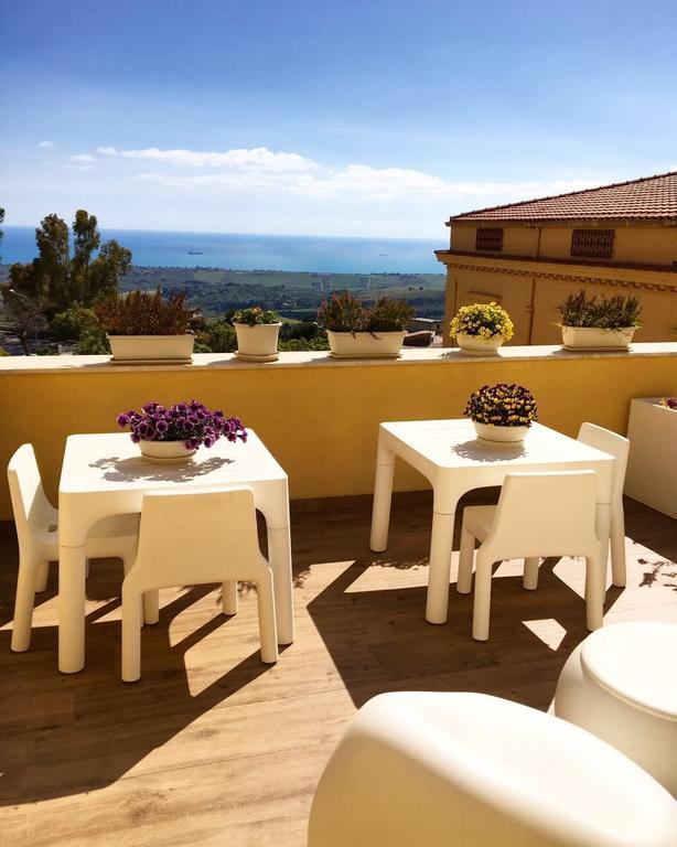 Dimora Del Viale Bed & Breakfast อากริเจนโต ภายนอก รูปภาพ