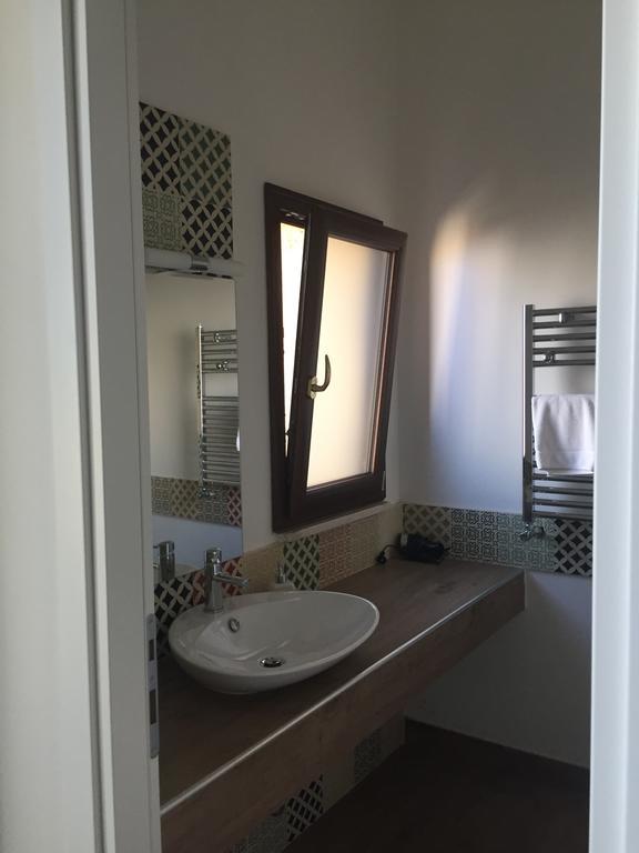 Dimora Del Viale Bed & Breakfast อากริเจนโต ภายนอก รูปภาพ